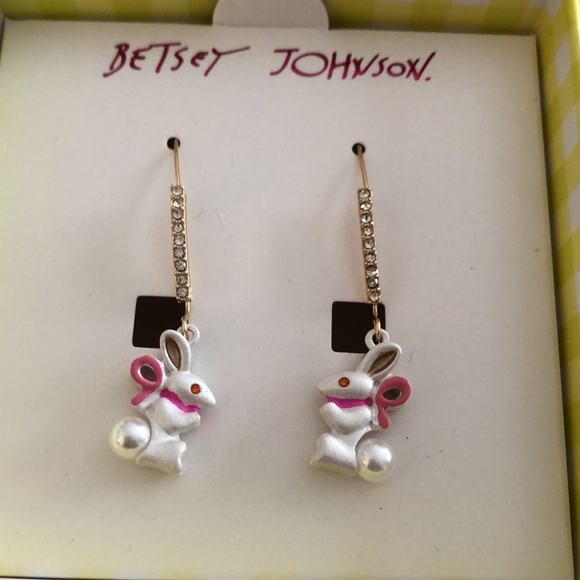 Betsey Johnson Gold Tone Easter Bunny Drop Earrings Crystal Accents NIB - Picture 3 of 11